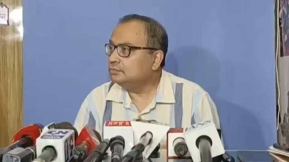 শমীক ভট্টাচার্যের বক্তব্য নিয়ে প্রশ্ন, সাংবাদিকদের উত্তর তৃণমূল বিধায়ক কুনাল ঘোষের।