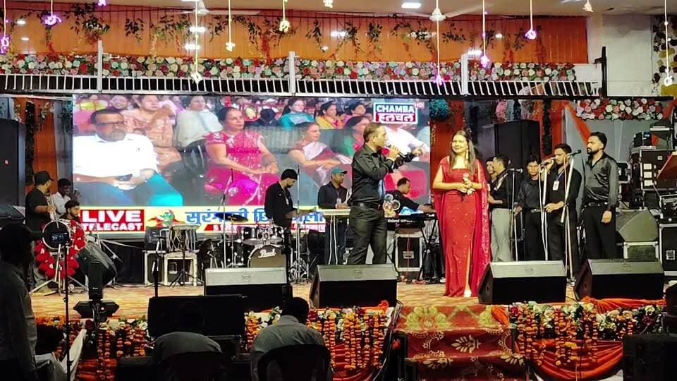 🔴 LIVE | सुरंगानी छिंज मेला महोत्सव 2026 🔴
🎶 दूसरी सांस्कृतिक संध्या का सीधा प्रसारण स्टार नाइट कलाकार काकू राम ठाकुर
देखिए सुरंगानी के ऐतिहासिक छिंज मेला महोत्सव की शानदार लाइव झलकियां और रंगारंग प्रस्तुतियां।
📺 LIVE: पहाड़ी न्यूज़
✍️ सुनील पहाड़ी | Pahadi News
#SuranganiChhinjMela #Live #सांस्कृतिकसंध्या #PahadiNews #SuneelPahadi #सुरंगानी #छिंजमेला �