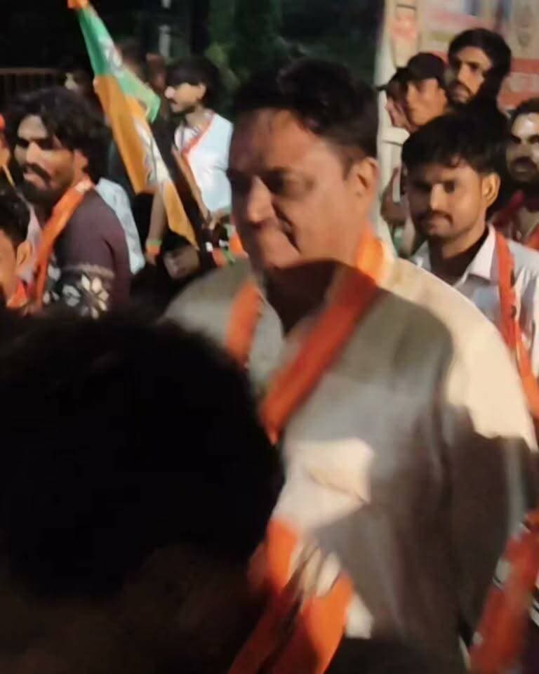 हमारा नेता कैसा हो
भाजपा को मिला अपार समर्थन
#निवाई_राजनीति #BJP #KGNewsRajasthan #BhajanlalSharma #RajasthanNews #PoliticalNews #RajasthanPolitics #BreakingNews #TonkNews