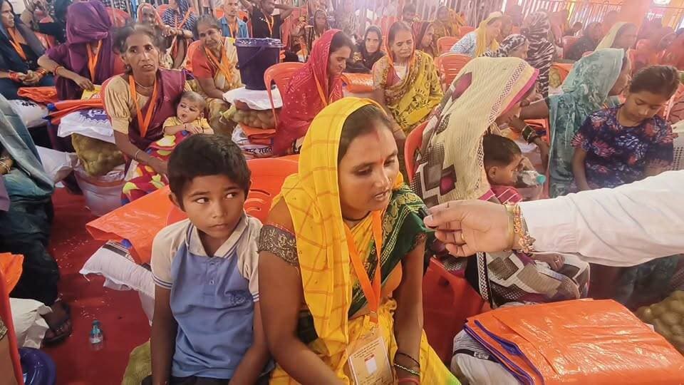 सीएम योगी से मिलकर भावुक हुईं बाढ़ पीड़ित महिलाएं ! जानिए उन्होंने क्या कहा ?
#चित्रकूट