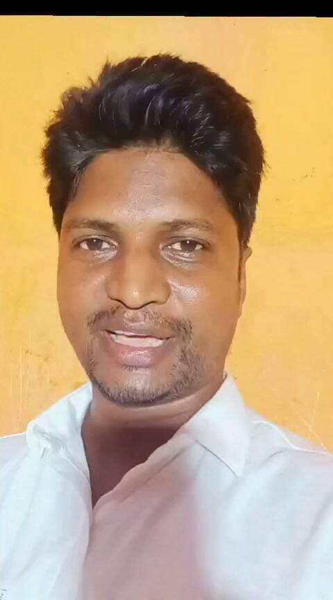 मृतक, प्रणय चन्द्रवंशी के पिता मनीष कुमार चंद्रवंशी ने हिसुआ थाना में आवेदन देकर बताया कि मुझे इस कैंडल मार्च से की लेना देना नहीं है दूसरे तरफ से सता पक्ष के लोग सड़क पर आंदोलन कर रहे हैं, अब लोगों को समझ में ये नहीं आ रहे हैं कि सता पक्ष के लोग पक्ष में हैं या विपक्ष में है?
Nda के साथ रहने वाले सड़क पर उतर रहे हैं , चन्दन कुमार चौधरी राजद नवादा जिला प्रवक्ता ने कहा, अपराधियों को कड़ी से कड़ी सजा दिया जाए और
मृतक के परिजन के प्रति गहरी संवेदना व्यक्त करते हुए ये सारी बातें कहे।
#Nawada #Hisua #Golikand