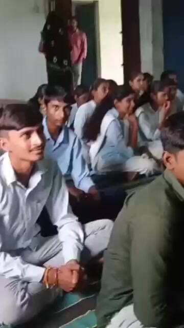 सपहा बजरंग इण्टर कालेज में बच्चों को सम्मानित किया। #चित्रकूट #viralnews #news #newslive