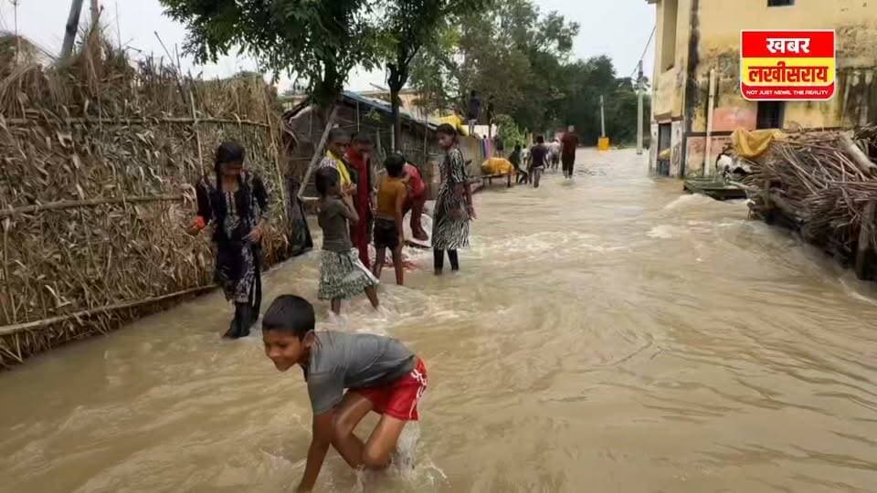 ग्रामीण कार्य विभाग सह प्रभारी मंत्री, लखीसराय श्री सुनील कुमार के द्वारा जिले के बाढ़ प्रभावित क्षेत्रों का भ्रमण कर स्थिति का जायजा लिया।