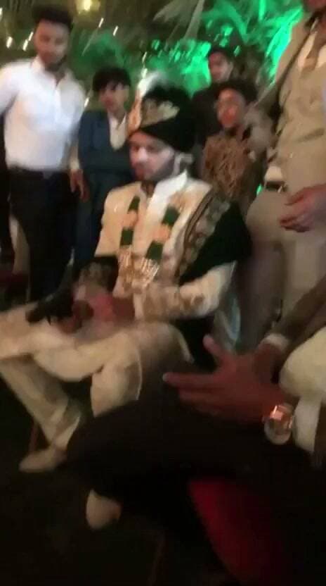 जिला बुलंदशहर
नाम मोहम्मद शादाब
स्पेशलिस्ट : 5 सेकंड में 17 फायर करना
Note :: शादी विवाह में ज्यादा जोश से काम किया जाता hai