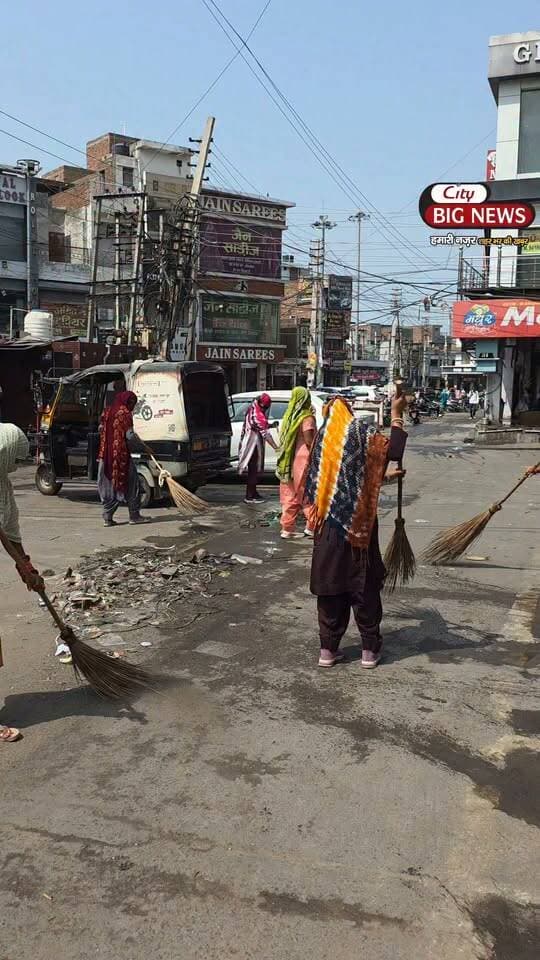 राजगुरु मार्केट मे सफाई शुरू