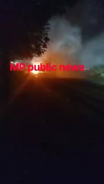 एमपी गुना में हेमलिन होटल के सामने गुना बाईपास पर कार में लगी आग #viral #video #fire #kar #mp #Guna