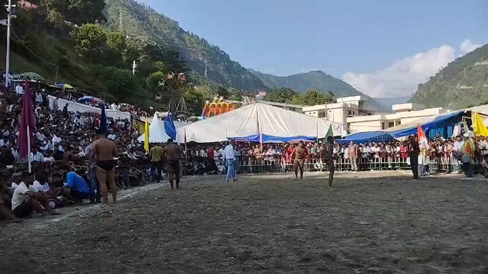 सुरंगानी छिंज मेला कुश्ती प्रतियोगिता 2026
#mela #viral #liveviral #chamba #salooni