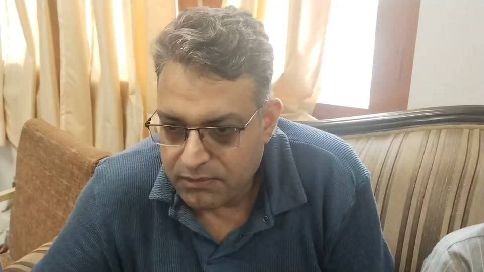 मेडिकल कॉलेज चंबा में अव्यवस्था के चलते हुई बच्ची की मौत पर लोग गुस्से में । Ajay Himachal News #ChambaNews #highlight