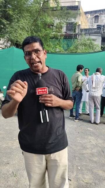 संजय गांधी अस्प्ताल का फिर कारनामा , वेंटिलेटर में भर्ती महिला के मुख से निकल रहे कीड़े मचा हड़कंप मारपीट का आरोप परिजन पहुचे थाने