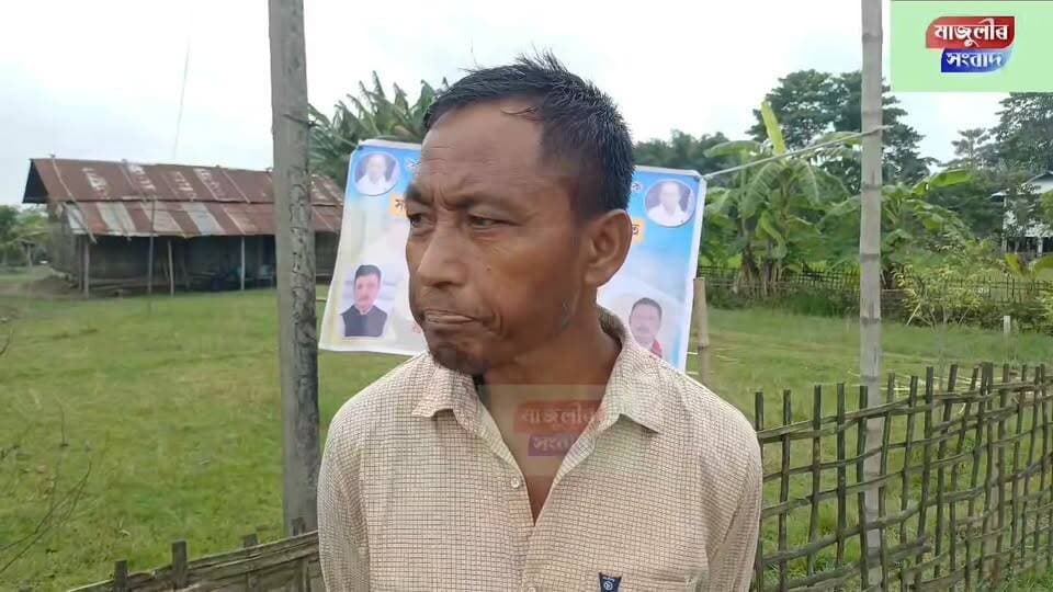 📌৩৫ জোপা মূল্যবান গছৰপুলি ৰূপন কৰি ৩৫ বছৰীয়া জন্মদিন উদযাপন যুৱ সুলেখক ভাস্কৰজ্যোতি কুটুমৰ---
📌প্ৰ*য়া*ত পিতৃ ৰমাকান্ত কুটুমৰ সোঁৱৰণত বিভিন্ন সমাজহিতৈষী কাম কৰি আহিছে ভাস্কৰজ্যোতি কুটুমে--