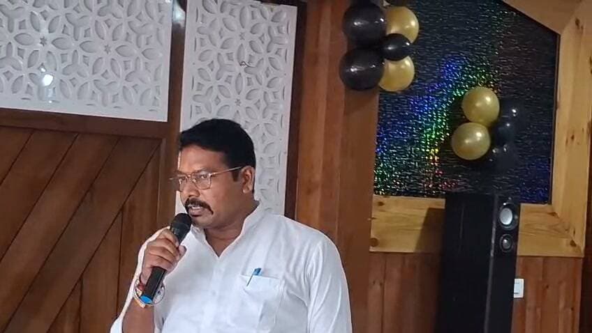 ब्लॉक बाजपुर से प्रधान संघ अध्यक्ष सतनाम सिंह एडवोकेट द्वारा प्रधान हित और जनता के हितों के लिए प्रदेश प्रधान संघ कार्यकारणी की बैठक देहरादून में अपने विचार और सुझाव रखे।