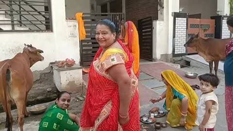 बछ बारस व्रत पर चित्तौड़गढ़ के शास्त्री नगर में दिखी आस्था की अनूठी तस्वीर, माताओं-बहनों ने विधि-विधान से गोवंश की पूजा-अर्चना कर बच्चों की लंबी उम्र, सुख-समृद्धि और परिवार की खुशहाली की कामना की