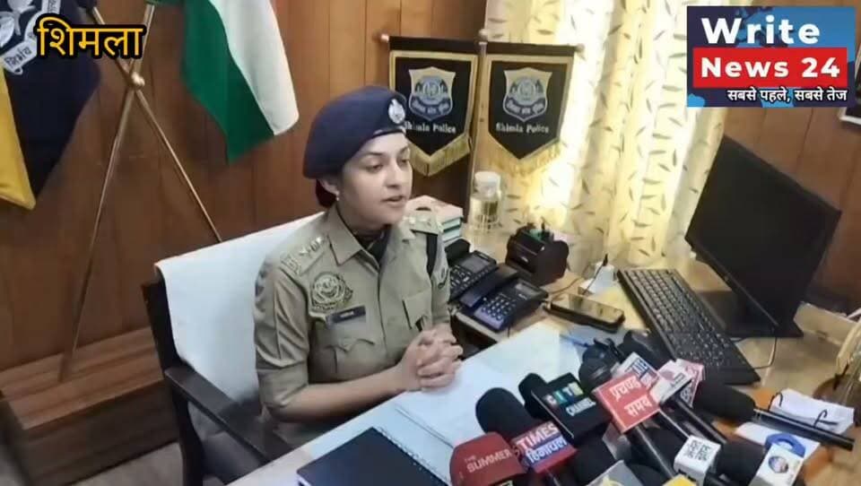 ठियोग में नशा तस्कर की 1.64 करोड़ की संपत्ति जब्त ।
शिमला पुलिस ने ठियोग में नशा तस्करी के आरोपी सोहन लाल उर्फ हैप्पी की करीब 1 करोड़ 64 लाख रुपये की संपत्ति जब्त की है । आरोपी की रहीघाट स्थित नाई की दुकान से 10 जून 2026 को 71 ग्राम अफीम बरामद हुई थी। जांच में उसके ठियोग, कोटखाई, रोहड़ू और आसपास के क्षेत्रों में अफीम सप्लाई करने का खुलासा हुआ।
वित्तीय जांच में एक आवासीय प्लॉट, कृषि प्लॉट, दो मंजिला दुकान और बैंक-डाकघर खातों में जमा धनराशि सामने आई। पुलिस के अनुसार संपत्ति आरोपी की वैध आय से मेल नहीं खाती और प्रथम दृष्टया नशे की कमाई से अर्जित की गई है। कुछ संपत्तियां परिवार के सदस्यों के नाम पर भी हैं।
एएसपी मेहर पंवर ने बताया कि 2026 में अब तक 12 NDPS मामलों में वित्तीय जांच कर 8 करोड़ रुपये से अधिक की संपत्ति जब्त की जा चुकी है। पुलिस अब नशा तस्करों के आर्थिक नेटवर्क पर सीधा प्रहार कर रही है ।
#shimla