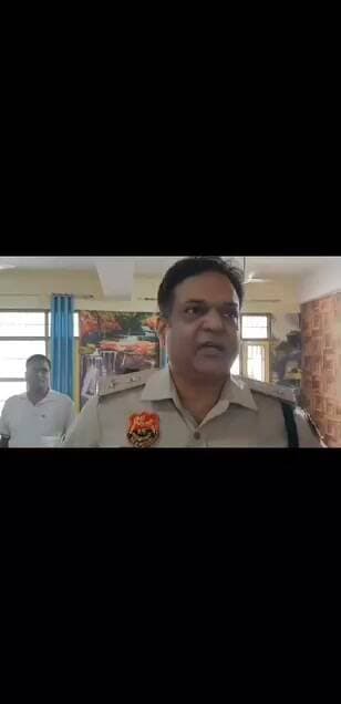 जिला पुलिस लाइन जगाधरी में पुलिस कर्मचारियो व परिजनो के लिए स्वास्थ्य जांच शिविर आयोजित।जिसमे कैपिटल हॉस्पिटल जगाधरी व सिविल हॉस्पिटल जगाधरी टीवी मुक्त भारत अभियान की विशेष मेडिकल टीम के अनुभवी डॉक्टरों ने अपनी सेवाएं दी।