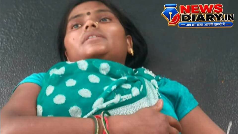 कोडरमा के दूधीमाटी में इमली के पेड़ के पास टोटो दुर्घटनाग्रस्त हो गया। हादसे में टोटो सवार तीन लोग घायल हो गए। स्थानीय लोगों की मदद से घायलों को सदर अस्पताल कोडरमा पहुंचाया गया, जहां सभी का इलाज चल रहा है।