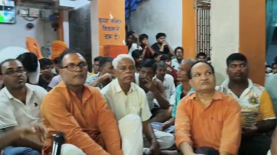 मदनपुर में भव्य होगी दुर्गा पूजा, दुर्गा आराध्य समिति मदनपुर की बैठक संपन्न, अनिल ठकराल अध्यक्ष व अजीत सचिव बने
#DurgaPuja #Madanpur #Aurangabad #DurgaAaradhyaSamiti #BiharNews