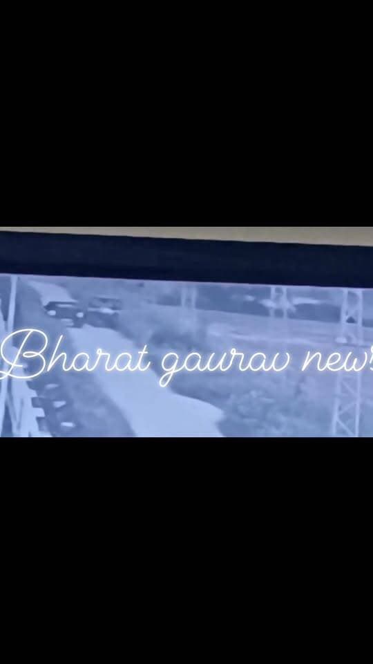 ब्लैक थार... सुनसान सड़क, फिर सनसनीखेज मर्डर! वायरल CCTV फुटेज खोलेगा BJP नेता के भतीजे की हत्या का राज
#BJPLeader #viralcctv #CCTVFootage #CCTVCamera #CCTVSecurity
#rewari #murder #haryana #cctv #rewari
Bharat Gaurav News - 24 Live Update