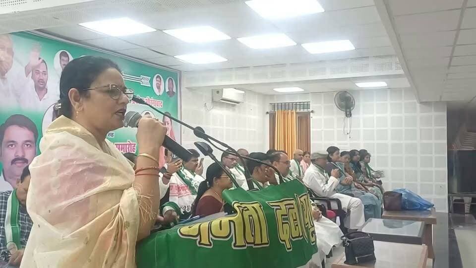 जदयू प्रदेश अध्यक्ष महिला प्रकोष्ठ MLC शिवरानी प्रजापति के औरंगाबाद में स्वागत समारोह उपरांत संबोधन।