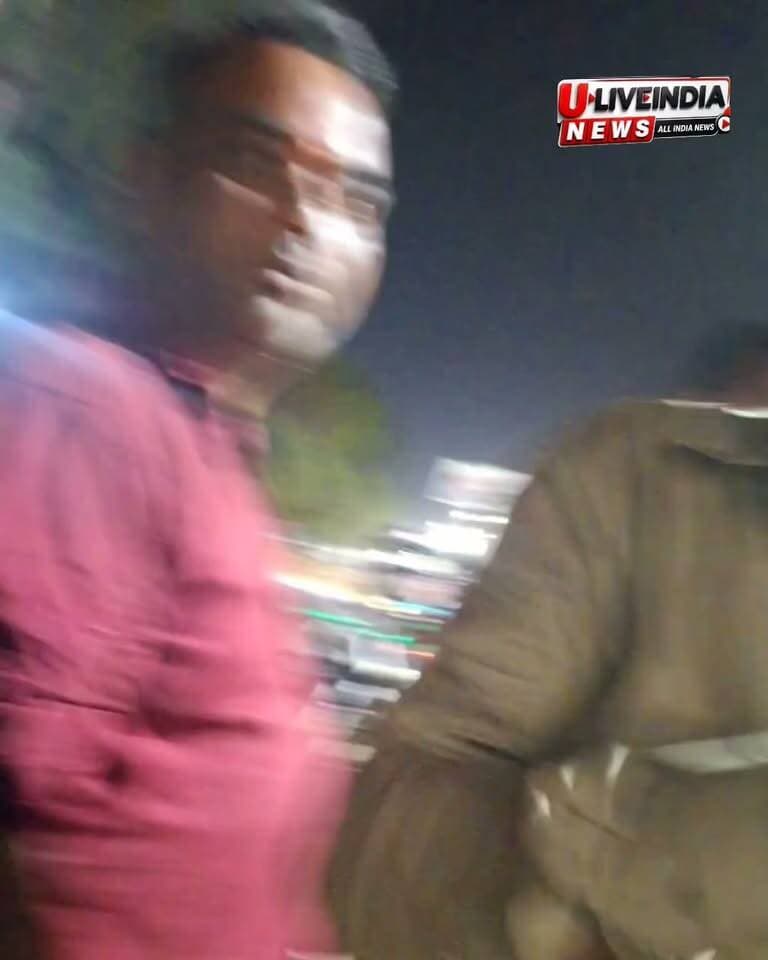 छतरपुर।नगरपालिका कर्मचारी नशे कि हालत में रात 10 बजे हुआ सब्जी बेचने वाली महिला को हटाने क्यों पहुंचे
क्या नगरपालिका कर्मचारियों को रात्रि में सड़क किनारे लगी सब्जी ठिलिया को हटाने का आदेश किसने दिया..