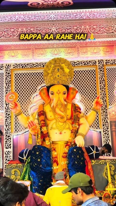 Bappa Aa Rahe Hai
#explorepage
#rewa__city__mp17
#ganeshchaturthi
#ganpatibappamorya
#shahnazakhtar