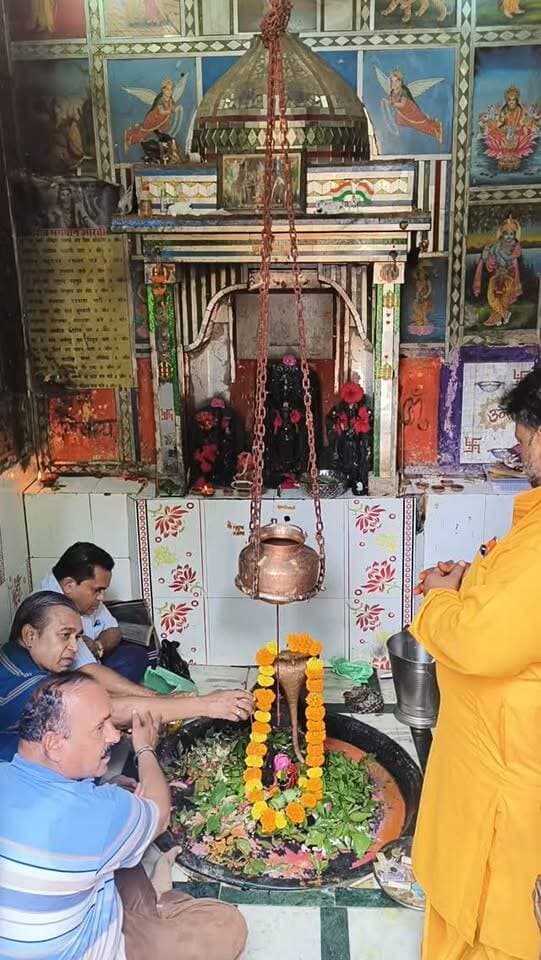 कौन हु मैं