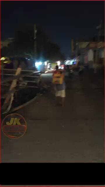 टूटी रेलिंग खुली व्यवस्था की पोल जहानाबाद में जान जोखिम में डालकर चल रहे लोग जिला प्रशासन कब जागेंगे