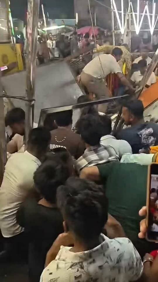 बेगूसराय के चेड़िया बरियारपुर में मेला के दौरान अचानक झूला टूट के गिर गया 5 से 10 लोग हो गए घायल