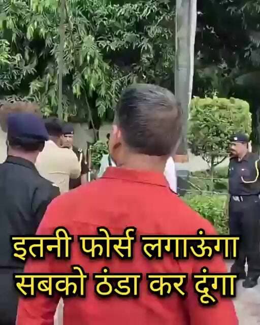 यूपी पुलिस का कारनाम #up #upnews #uppolice #gorakhpur #yogiadityanath #bulldozer #jcb #akhileshyadav