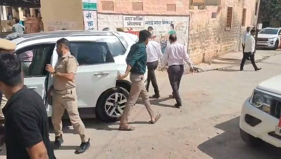 #भोपालगढ़ नगर पालिका में प्रशासनिक अधिकारी दिन भर रहे फील्ड में, 25 वार्ड में शांतिपूर्वक करवाया मतदान