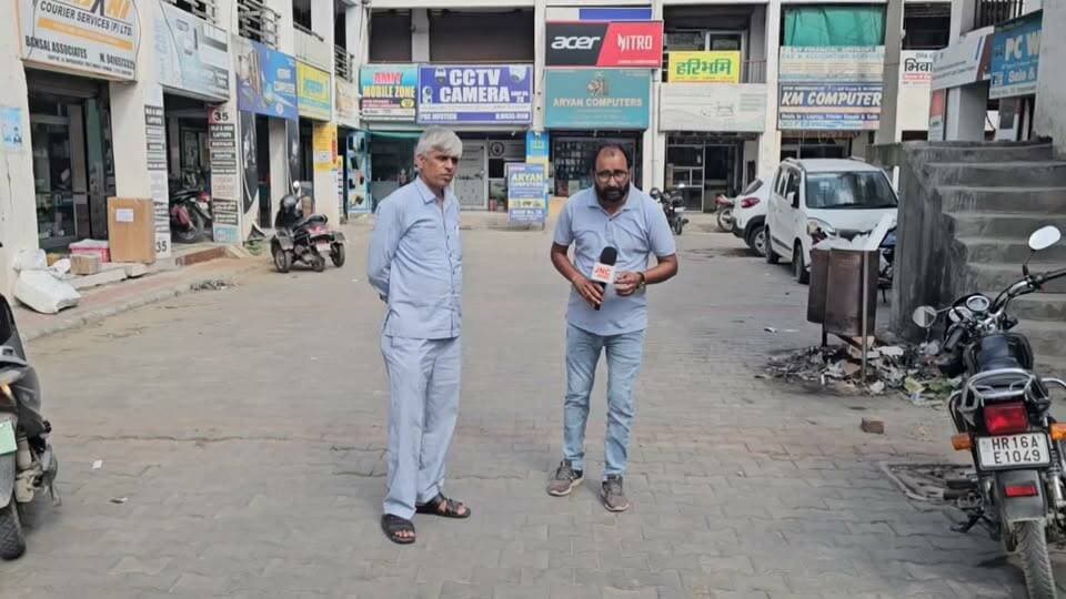 पत्रकारों के दफ्तर और वही काम नहीं कर ही नगर परिषद?