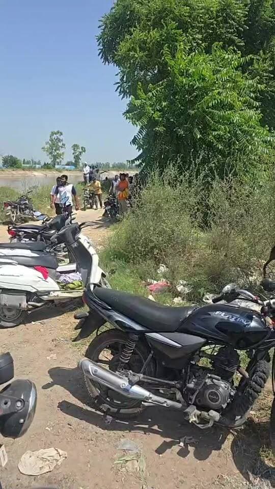 नहर में डूबा 25 वर्षीय अजय बल्ला गांव का रहने वाला, परिजनों नें लगाया असंध - कोहण्ड रोड पर जाम
