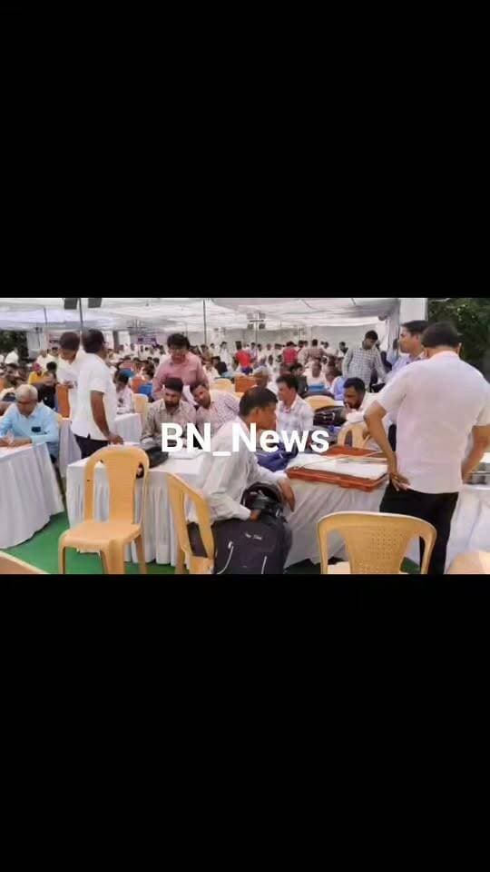 बहरोड़ राजकीय महाविद्यालय से मतदान केंद्रों के लिए रवाना हुए मतदान दल
बहरोड़ नगरपरिषद के 55 व बर्डोद नगरपालिका के 25 वार्डो के लिए शुक्रवार को होगा मतदान