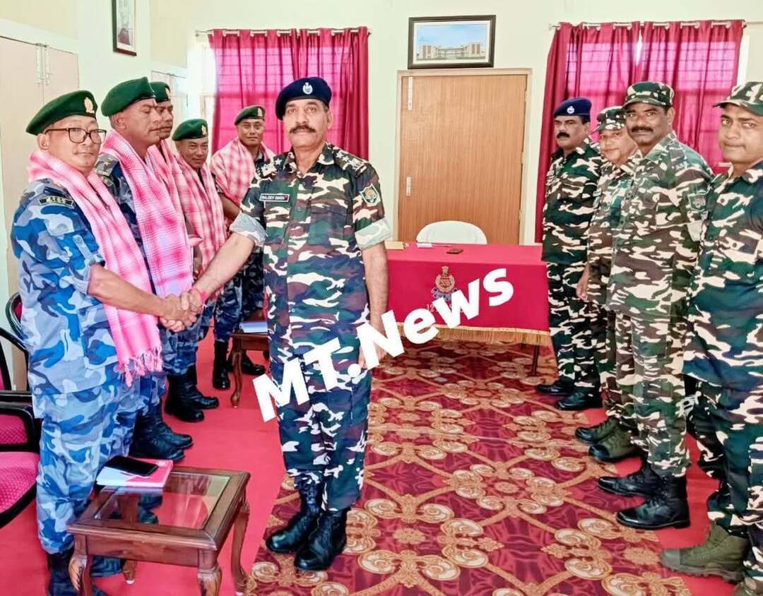 टेढ़ागाछ प्रखंड अंतर्गत आज दिनांक-10/09/2026 को भारत-नेपाल के बीच समवाय स्तर की कोऑर्डिनेशन मीटिंग का आयोजन सीमा चौकी फतेहपुर में किया गया। जिसमें किशनगंज 12वीं वाहिन सशस्त्र सीमा बल की "ई"-समवाय प्रभारी बलदेव सिंह (सहायक कमांडेंट) और सीमा चौकी फतेहपुर प्रभारी राम कृष्ण विश्वास+7 एवं APF नेपाल के Dysp किशोर कुमार श्रेष्ठ , APF फतेहपुर कमांडर उप .नि. दुर्गा राई+04 मौजूद थे। जिसमे भारत नेपाल सीमा सुरक्षा को लेकर विभिन्न बिन्दुओं पर चर्चा की गई । Kishanganj Police District Kishanganj SSB - Stuttgarter Straßenbahnen AG SSB Heart And Multispeciality Hospital Sashastra Seema Bal - SSB SSBCrack SSB Online Taiyari SSB Academy SSB Design
