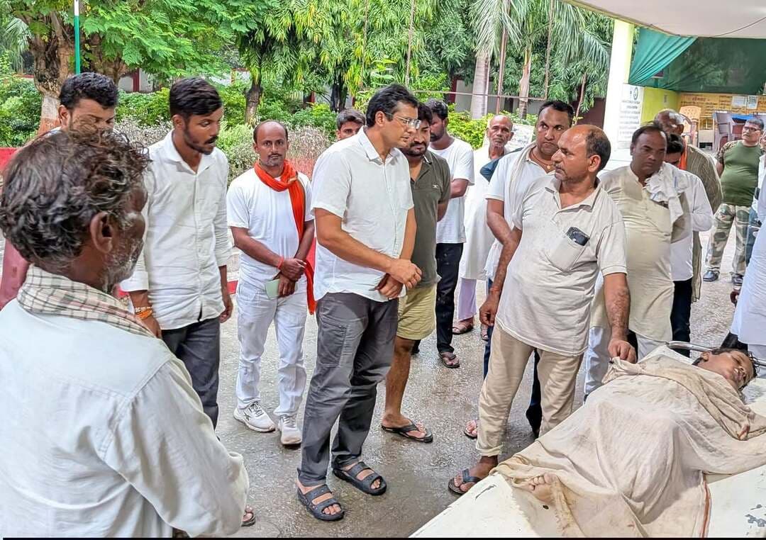 कैमूर जिले के रामगढ़ प्रखंड के ग्राम भतौनी से एक बेहद दर्दनाक खबर सामने आई है।
जहाँ जंगली राजभर के 8 वर्षीय पुत्र अरुण राजभर की तालब में डूबने से मौत हो गई। घटना के बाद पूरे गांव में मातम पसरा हुआ है.