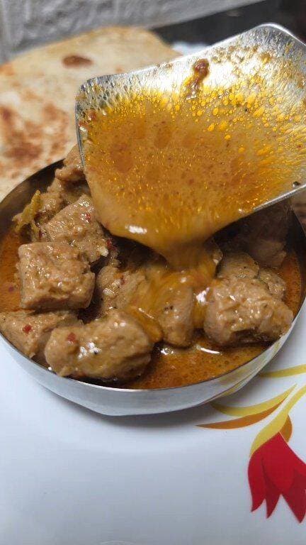 নরম তুলতুলে রসগোল্লা, মালাই সোয়া খেতে এটা মনে হচ্ছিল বার বার।।।