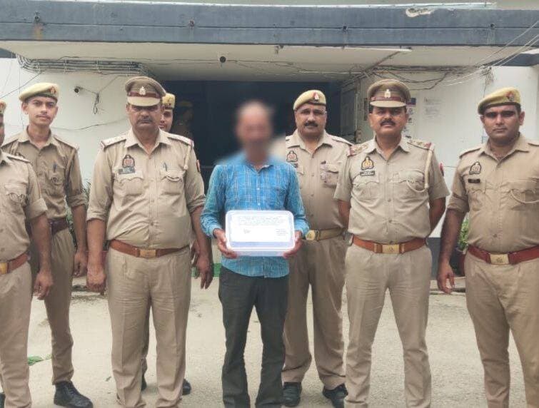 पुलिस कस्टडी से फरार अभियुक्त सुरजन सिंह निवासी फिरोज़ पुर थाना सिविल लाइन पुलिस ने गिरफ्तार कर न्यायालय पेश किया