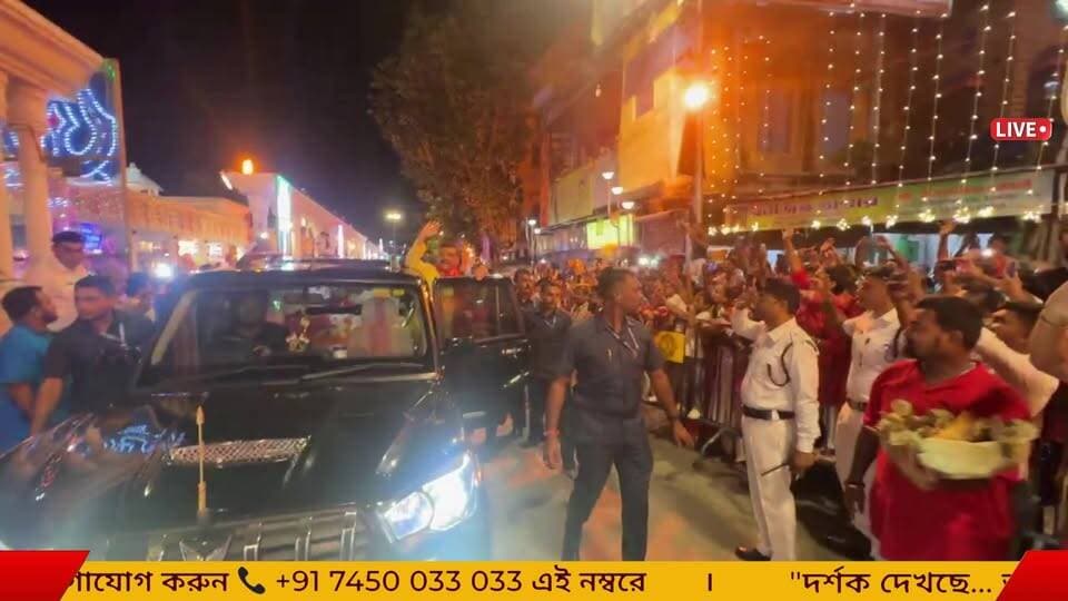 LIVE : পবিত্র কৌশিকী অমাবস্যার পুণ্যতিথিতে কালীঘাট মন্দিরে দেবী দক্ষিণাকালী মায়ের চরণে পুজোদান | কলকাতা