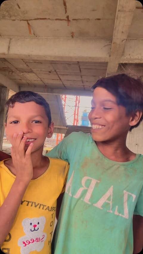 They are like❤️ મને એમ થાય કે આવા કંસ્ટ્રક્શન સાઈટ પર રહેતા બાળકોના ભણતર માટે પણ કોઇક પગલા લેવા જોઇએ
#gandhinagar #site #construction #child #study