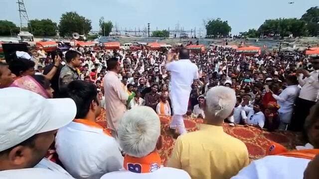 2.5 साल में ही रोने लगे पूर्व प्रत्याशी..
गौ माता कि 60 बीघा जमीन घेरे हुए है कांग्रेस पूर्व प्रत्याशी
Sukhdev Shingh Sonu Yadav Pritam Lodhi Rakesh Lodhi Ramkumar Yadav Muhasa Sunil Lodhi Rajput Ajay Mangal Rajpoot Rajkumari Lodhi Rajiv Yadav Budakheda Pichhore Bhanu Jain Adv Rajesh Lodhi Rajput