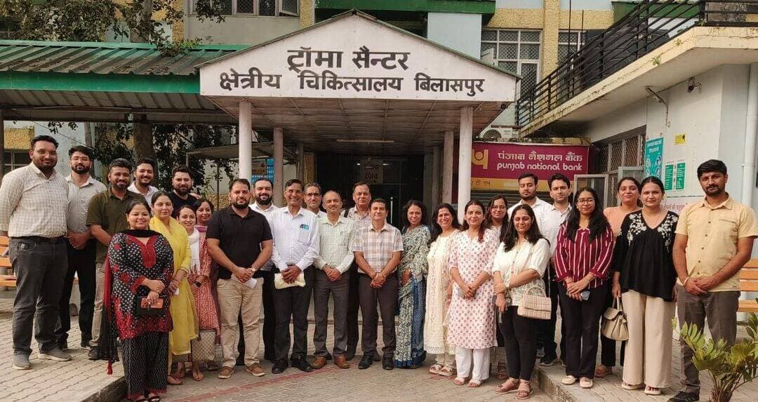 एचएमओए बिलासपुर की कमान डॉ. कुलदीप ठाकुर को, नई जिला कार्यकारिणी गठित
बिलासपुर
नई कार्यकारिणी में पीएचसी भजून के डॉ. कुलदीप ठाकुर को जिला अध्यक्ष चुना गया है। क्षेत्रीय अस्पताल बिलासपुर के डॉ. सौरव और ब्लॉक घुमारवीं के डॉ. रजत को उपाध्यक्ष बनाया गया। पीएचसी रौरा के डॉ. शुभम को महासचिव की जिम्मेदारी सौंपी गई है।
Muse @topfans <nis:link nis:type=tag nis:id=menssalon nis:value=menssalon nis:enabled=true nis:link/> <nis:link nis:type=tag nis:id=bilaspurhp nis:value=bilaspurhp nis:enabled=true nis:link/> <nis:link nis:type=tag nis:id=bilaspur nis:value=bilaspur nis:enabled=true nis:link/>