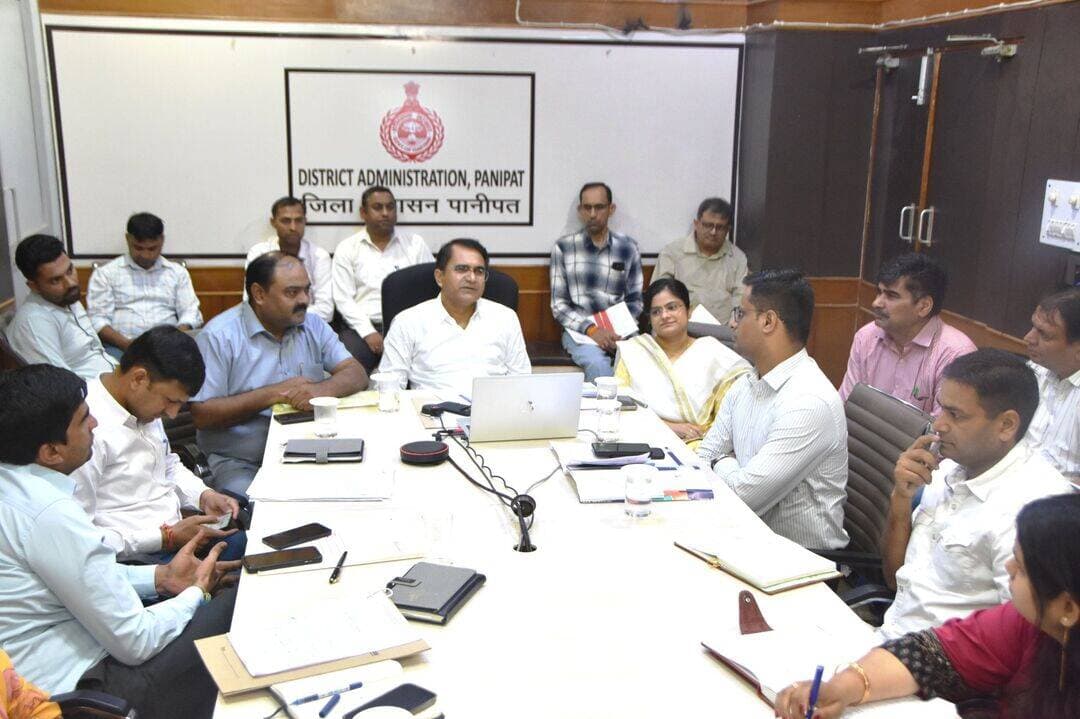 सेवा संकल्प अभियान के तहत 17 सितंबर से 17 अक्टूबर तक विभिन्न कार्यक्रम होंगे। 17 सितंबर को ऐतिहासिक देवी मंदिर में ‘आशीर्वाद का दीया’ के रूप में सामूहिक दीप प्रज्ज्वलन होगा। 21 सितंबर को आर्य कॉलेज में रक्तदान शिविर आयोजित होगा। 🙏
<nis:link nis:type=tag nis:id=panipat nis:value=panipat nis:enabled=true nis:link/>