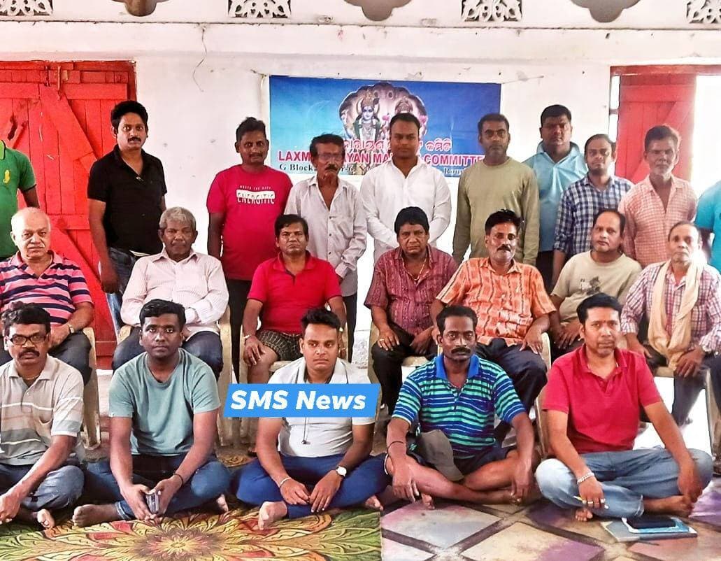 SMS News Bureau Rourkela
ସେକ୍ଟର-୬ ଲକ୍ଷ୍ମୀନାରାୟଣ ମାର୍କେଟ୍ର ନୂତନ କମିଟି ଗଠିତ।
ସରୋଜ ସଭାପତି ଓ ଗିରିଜା ସାଧାରଣ ସମ୍ପାଦକ ମନୋନୀତ।
ସେକ୍ଟର-୬ ଜି-ବ୍ଲକ୍ ଲକ୍ଷ୍ମୀନାରାୟଣ ମାର୍କେଟ୍ରେ ବ୍ୟବସାୟୀମାନଙ୍କୁ ନେଇ ଏକ ସାଧାରଣ ବୈଠକ ଅନୁଷ୍ଠିତ ହୋଇ ନୂତନ ମାର୍କେଟ୍ କମିଟି ଗଠନ କରାଯାଇଛି। ବୈଠକରେ ମାର୍କେଟ୍ର ବିଭିନ୍ନ ସମସ୍ୟା ଓ ଆଗାମୀ ଦିନର କାର୍ଯ୍ୟକ୍ରମ ସମ୍ପର୍କରେ ଆଲୋଚନା ହୋଇଥିଲା।ବୈଠକରେ ଉପସ୍ଥିତ କ୍ଷୁଦ୍ର ବ୍ୟବସାୟୀମାନେ ସର୍ବସମ୍ମତିକ୍ରମେ ନୂତନ କମିଟିର ସଦସ୍ୟମାନଙ୍କୁ ଚୟନ କରିଥିଲେ।
ସଭାପତି ଭାବେ ସରୋଜ ନାୟକ, ଉପସଭାପତି ଭାବେ ହରିହର ମହାରଣା, ସାଧାରଣ ସମ୍ପାଦକ ଭାବେ ଗିରିଜା ପ୍ରସନ୍ନ ସତପଥି, ସହ-ସମ୍ପାଦକ ଭାବେ ଗୁରୁମୂର୍ତ୍ତି ସ୍ୱାଇଁ, କୋଷାଧ୍ୟକ୍ଷ ଭାବେ ଭବାନୀ ଶଙ୍କର ସାହୁ ଏବଂ ସହ-କୋଷାଧ୍ୟକ୍ଷ ଭାବେ ରବି ଶର୍ମାଙ୍କୁ ଚୟନ କରାଯାଇଥିଲା।
ନୂତନ କମିଟି ଗଠନ ପରେ ଏହାସହ ଆଗାମୀ ଦିନରେ ମାର୍କେଟ୍ ରେ ମା ଗଜଲକ୍ଷ୍ମୀ ପୂଜା ଆୟୋଜନ କରାଯିବା ନେଇ ବୈଠକରେ ବିସ୍ତୃତ ଆଲୋଚନା ହୋଇଥିଲା। ପୂଜାକୁ ସୁନ୍ଦର ଓ ଶୃଙ୍ଖଳିତ ଭାବେ ଆୟୋଜନ କରିବା ସହ ମାର୍କେଟ୍ର ସମସ୍ତ ବ୍ୟବସାୟୀଙ୍କ ସହଯୋଗରେ ଏହାକୁ ସଫଳ କରିବା ନେଇ ନୂତନ କମିଟି ପକ୍ଷରୁ ଆହ୍ୱାନ ଦିଆଯାଇଥିଲା।
#smsnewsnetwork #rourkela #market #sector6 #Gblockmarket #sarojnayak