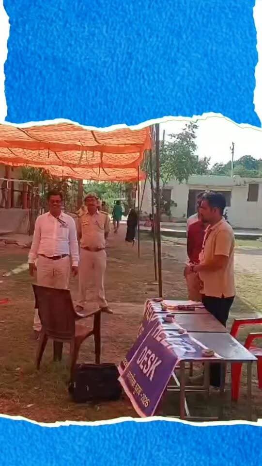 बांसवाड़ा जिले की कुशलगढ़ और परतापुर-गढ़ी नगरपालिकाओं में शुक्रवार को मतदान शांतिपूर्ण संपन्न हुआ। दोनों निकायों के कुल 28,198 मतदाताओं में से शाम 6 बजे तक कुशलगढ़ में रिकॉर्ड 81.79% और परतापुर-गढ़ी में 66.64% मतदान दर्ज किया गया। सुबह से ही बूथों पर मतदाताओं का उत्साह देखा गया। परतापुर-गढ़ी के वार्ड 8 में 103 वर्षीय बुजुर्ग महिला और 92 वर्षीय वृद्ध ने भी मताधिकार का प्रयोग किया। मतदान के दौरान सुरक्षा के कड़े इंतजाम रहे। दोनों ही नगरपालिकाओं में भाजपा और कांग्रेस के वरिष्ठ नेताओं ने अपनी-अपनी पार्टी का बोर्ड बनने का दावा ठोका है। अब प्रत्याशियों के भाग्य का फैसला 14 सितंबर को होगा।
#BanswaraNews #KushalgarhElections #PartapurGarhi #BanswaraCivicPolls #RajasthanCivicElections2026
