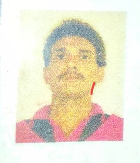 सिकरीगंज में सड़क हादसा: बछड़े से टकराई बाइक, बेलघाट के बभनौली ग्राम पंचायत के पूर्व प्रधान के साथी की मौत, एक गंभीर