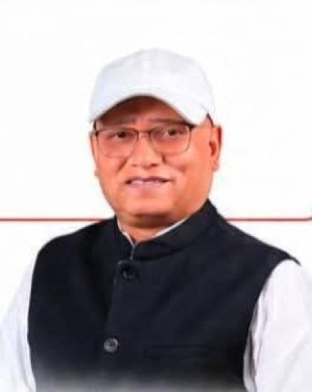 अंबाला बार एसोसिएशन के प्रधान बने रोहित जैन
अंबाला। अंबाला बार एसोसिएशन के चुनाव में रोहित जैन ने प्रधान पद पर जीत हासिल की। उनकी जीत के बाद अधिवक्ताओं में खुशी का माहौल है।
चुनाव परिणाम सामने आने के बाद समर्थकों ने रोहित जैन को बधाई दी और उनके कार्यकाल के लिए शुभकामनाएं व्यक्त कीं। नवनिर्वाचित प्रधान ने अधिवक्ताओं के हितों और बार की बेहतरी के लिए काम करने की बात कही।
अम्बाला मीडिया | खबरें ही खबरें