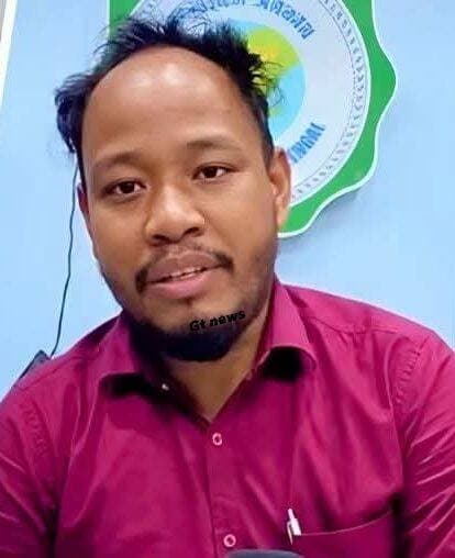 এই ভাইরাল বিডিও প্রশান্ত বর্মন কি খবর???
রাজগঞ্জের প্রাক্তন বিডিও