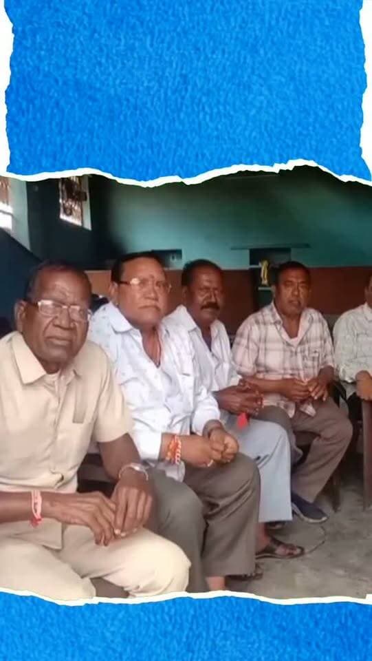 प्रतापगढ़। भादवा बीज के अवसर पर वसीटा धोबी समाज के दो दिवसीय वार्षिकोत्सव का शनिवार को आगाज हुआ। इस आयोजन में राजस्थान सहित तीन राज्यों से करीब 20 हजार समाजजन हिस्सा ले रहे हैं। पहले दिन धोबी चौक स्थित आईजी माता मंदिर में विशाल रक्तदान शिविर आयोजित किया गया, जिसमें युवाओं ने बढ़-चढ़कर भाग लिया। जिला प्रवक्ता दिलीप मदनलाल टांक और समाज अध्यक्ष मदनलाल बरोलिया ने बताया कि रविवार को सुबह 9 बजे आईजी माता मंदिर से महामाया गादी माता की भव्य शोभायात्रा निकाली जाएगी, जिसके बाद महाआरती व प्रसादी का वितरण होगा। दोपहर 3 बजे भटपुरा रोड स्थित हनुमान मंदिर से 500 से अधिक समाजजनों की विशाल वाहन रैली निकलेगी। कार्यक्रम का मुख्य आकर्षण लखनऊ के ज्वालामाता मंदिर के पीठाधीश्वर अशोक जी महाराज का प्रथम प्रतापगढ़ आगमन रहेगा, जो शोभायात्रा में शामिल होकर श्रद्धालुओं को आशीर्वचन देंगे। सुरक्षा व्यवस्था को लेकर पुलिस बल तैनात किया गया है।
#PratapgarhNews #VasitaDhobiSamaj #BhadwaBeej #B