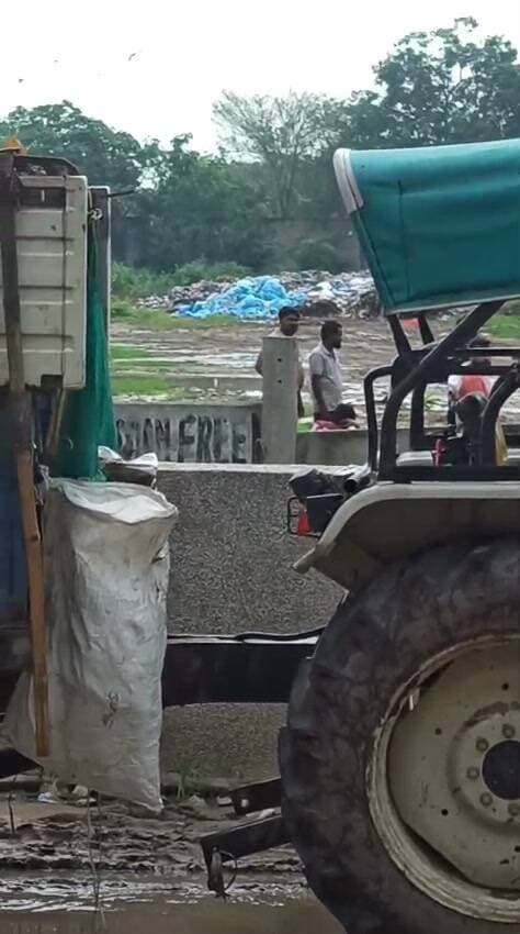 गुरुग्राम को कूड़ा ग्राम बनाने के बाद अब सैक्टर -23 के मौक्ष धाम को कौन बनाना चाहता है कूड़ा धाम। कहां है स्वास्थ्य विभाग के अधिकारी?