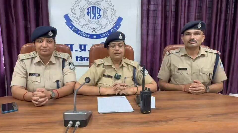 मध्य प्रदेश की रीवा पुलिस ने नशे के कारोबार पर की बड़ी कार्रवाई।
#rewaripolice