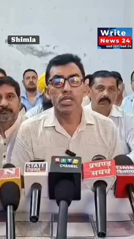"काबिल शिक्षकों का गिरता है मनोबल" — शिक्षक वीरेंद्र चौहान को सम्मान मिलने पर प्राथमिक शिक्षक संघ के अध्यक्ष रमेश शर्मा भड़के
